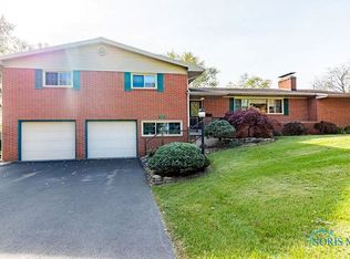 1631 Kingswood Dr, Findlay, OH 45840