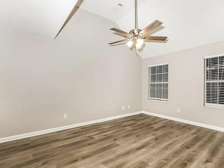 4509 Ravenwood Pl — Photo 8