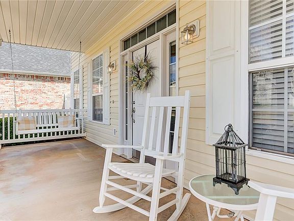 5th image of 3329 Chardonnay Ln