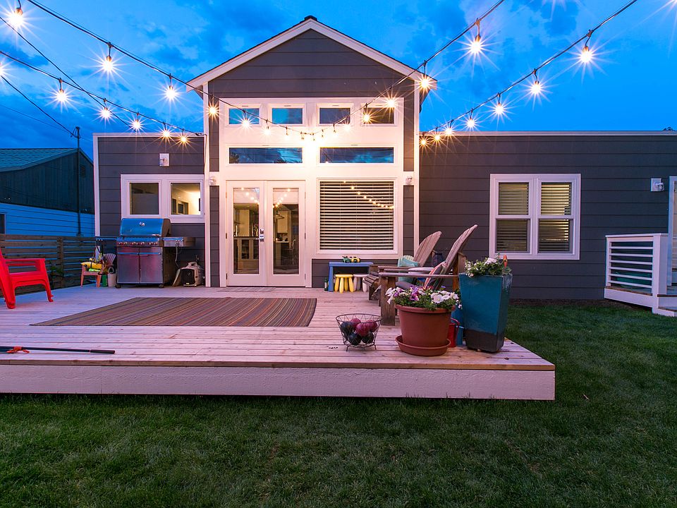 2nd image of 8233 42nd Ave NE