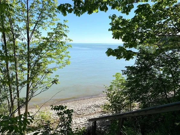 110 Old Lakeshore Rd, Haldimand County, ON N0A 1N3