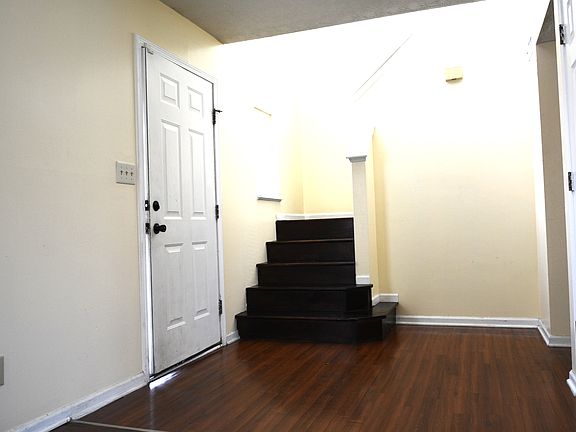 2nd image of 10618 Sedgegrass Dr
