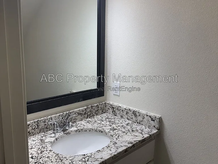 3203 Hillstone Ave — Photo 13