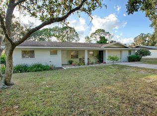 37305 Oak Ln, Umatilla, FL 32784
