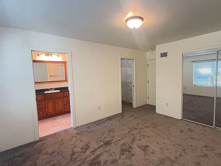 165 Casey Way — Photo 7