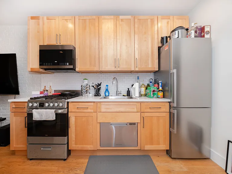344 W 17th St #3-C — Photo 4