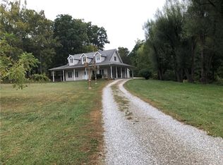 101 Tanyard Hollow Rd, Connellsville, PA 15425
