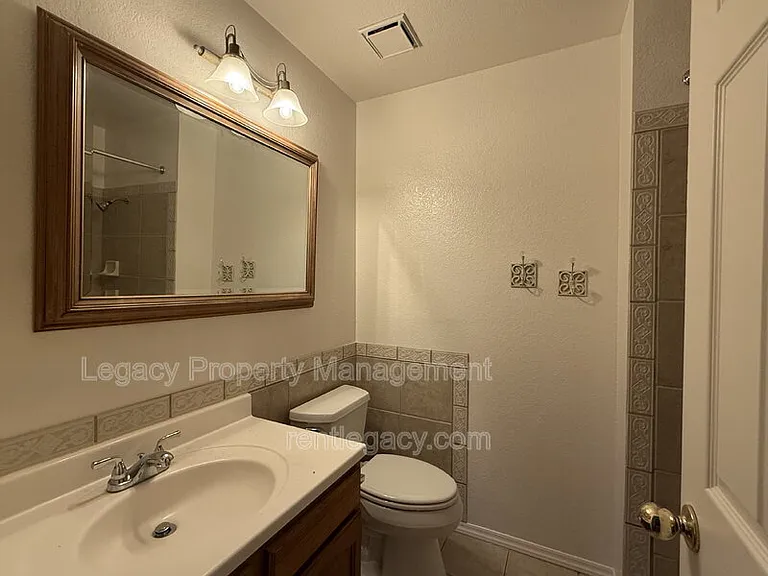 5350 Laguna Park Dr — Photo 20