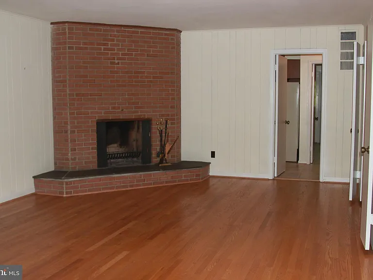 6324 Lenox Rd — Photo 14