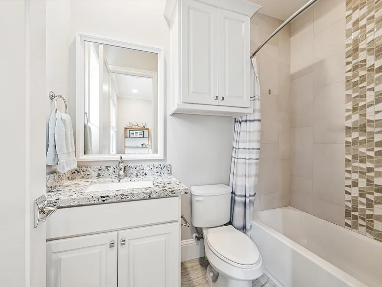1527 Cunningham Parc Ln — Photo 22