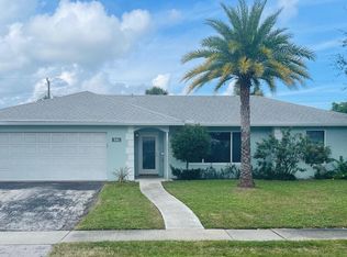1041 SW 4th St, Boca Raton, FL 33486