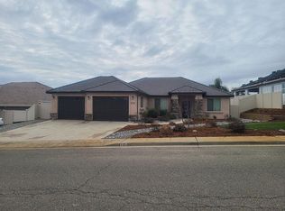 9300 Coggins St, Redding, CA 96003