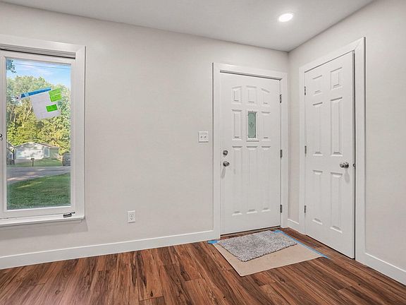 4th image of 13084 Hoyt Dr