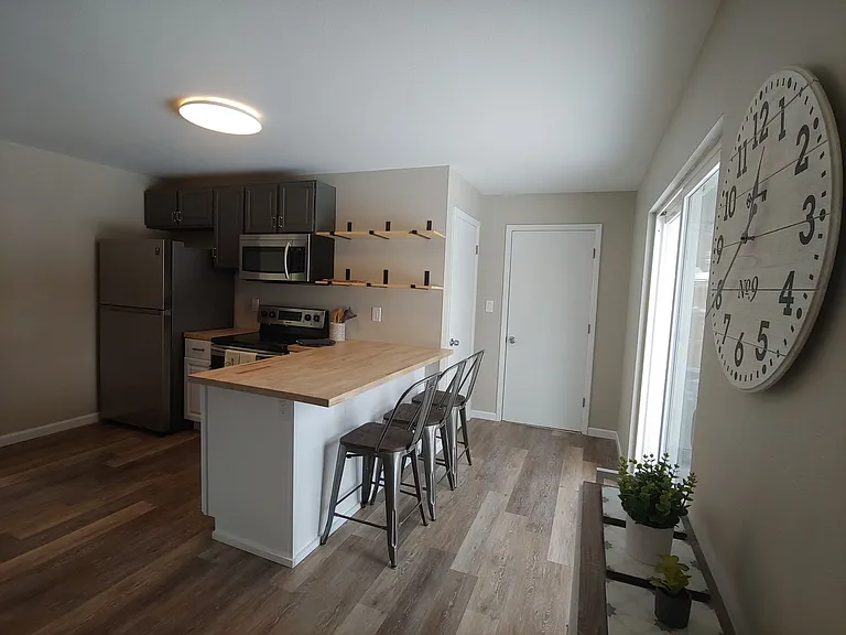 3295 Emerson Ave — Photo 7