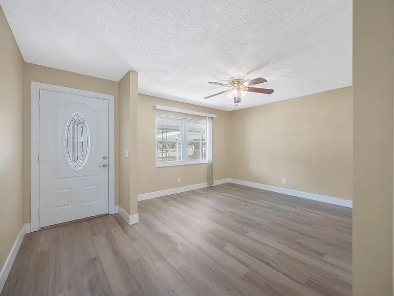 5840 Langston Dr — Photo 2