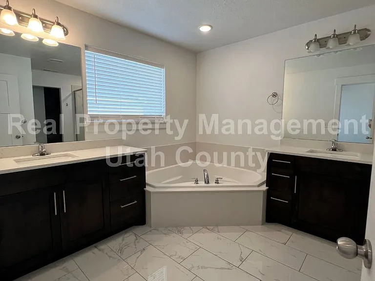 10863 N Sandstone Way — Photo 15