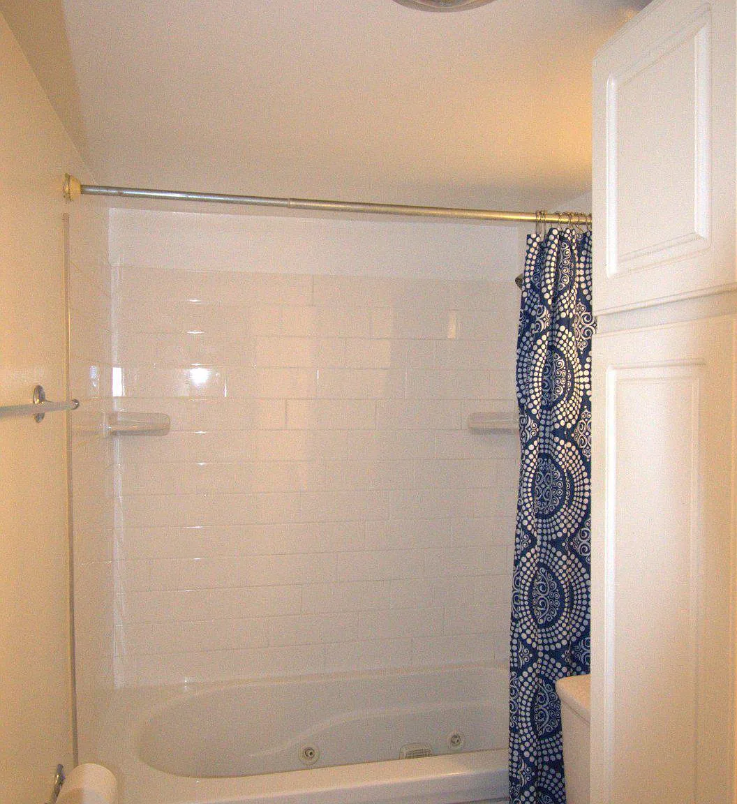 Condo/Port Royal — Photo 3