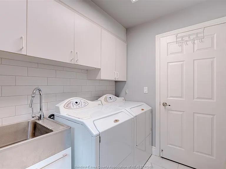 824 Lake Trail Dr — Photo 29