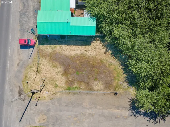 Rueppell Ave, Pacific City, OR 97135