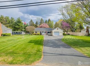 65 Griggs Dr, Dayton, NJ 08810