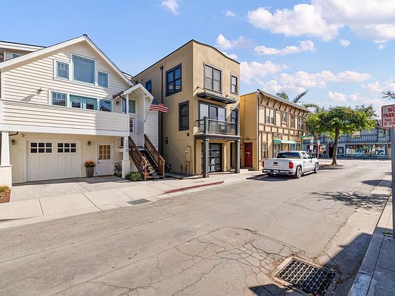 2nd image of 206 Stockton Ave
