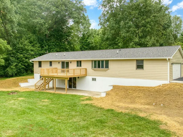 8563 McCain Rd, Parma, MI 49269