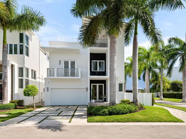 8405 NW 34th Dr, Doral, FL 33122