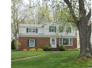 1995 Campus Rd, Cleveland, OH 44121