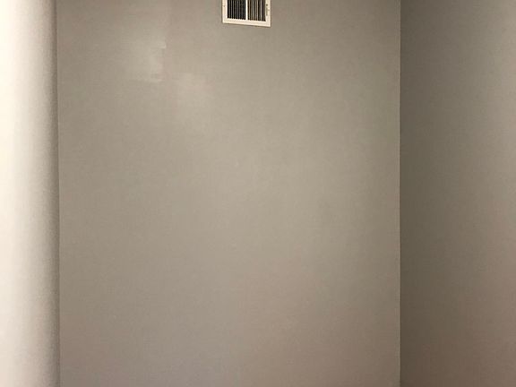 5th image of 3740 S Hermitage Ave Floor 2