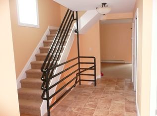 E7 Stonehedge Dr #E-7, South Burlington, VT 05403