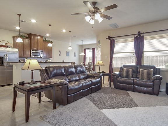 2nd image of 2750 Windy Thicket Ln