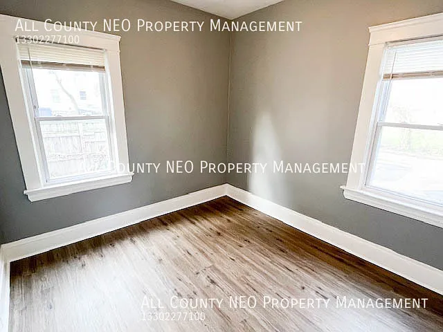 3310 E 134th St #DOWN — Photo 13