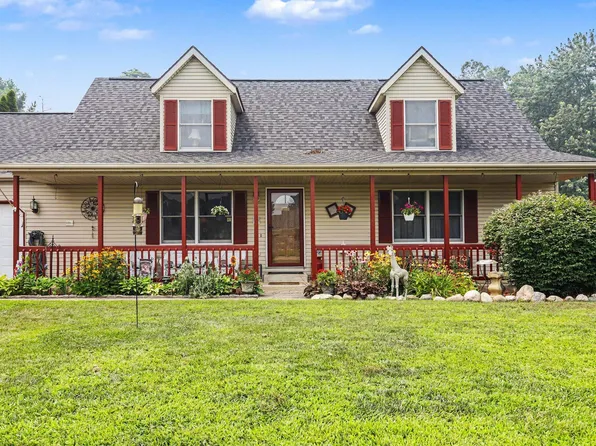 56328 Puma Dr, Three Rivers, MI 49093