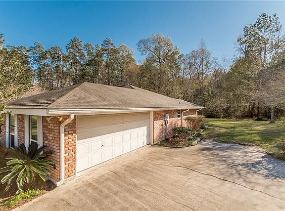 4th image of 227 Wildwood Dr