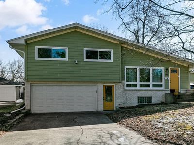 1416 Rhode Island Ave N, Golden Valley, MN, 55427