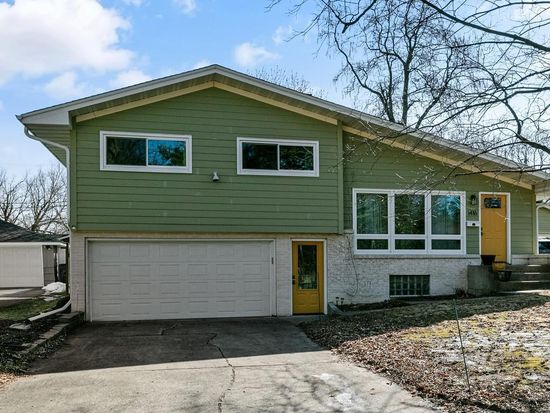 1416 Rhode Island Ave N, Golden Valley, MN 55427