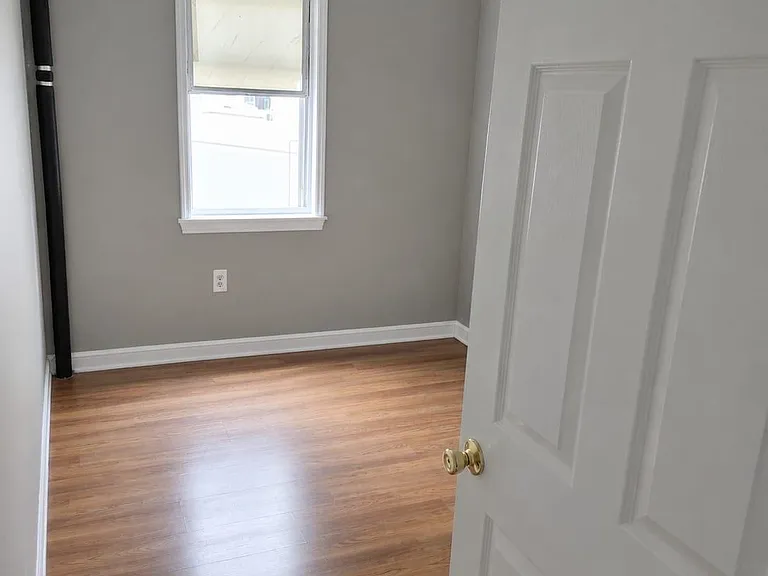 375 Mountain Rd #2 — Photo 6