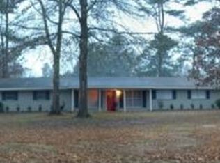 909 Maxey Rd, Longview, TX 75605