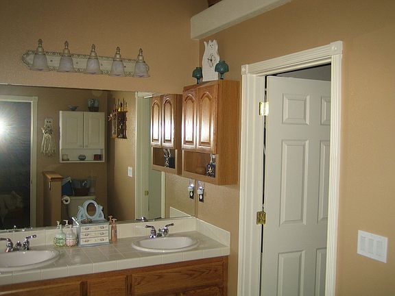 master bath/walk-in