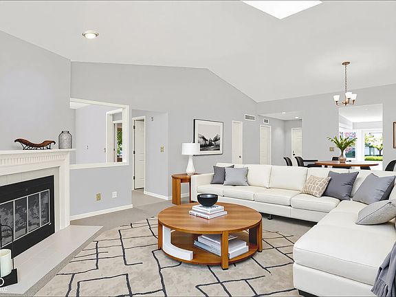 5th image of 9578 Cadbury Cir