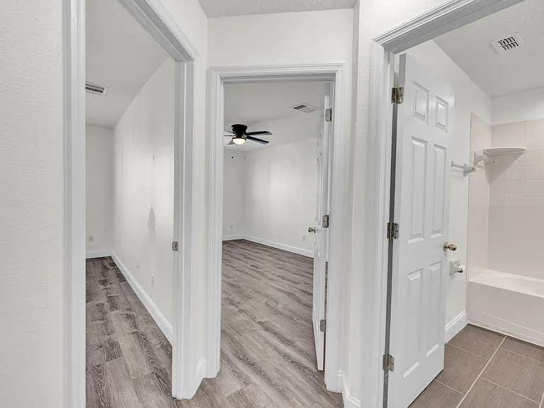 6130 Chapledale Dr — Photo 19