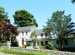 132 Castle Hill Rd, Newtown, CT 06470