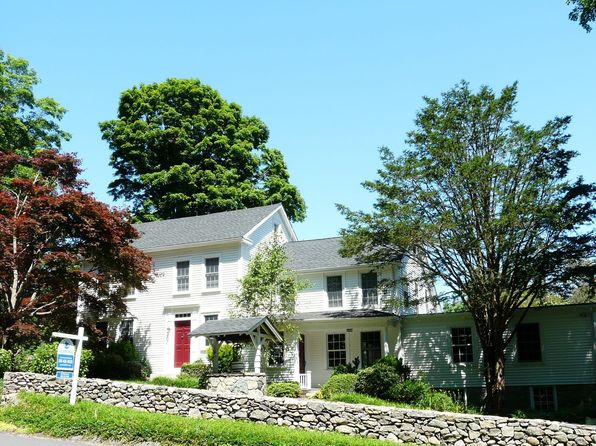 132 Castle Hill Rd Newtown Ct 06470 Zillow