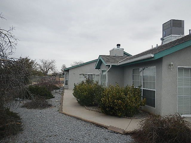 1st image of 470 Lance Dr