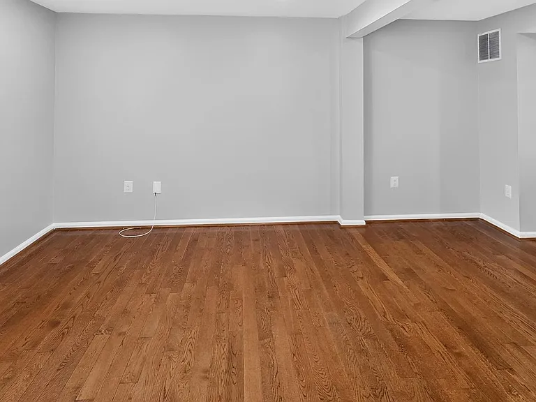 3591 Laurel View Ct — Photo 15