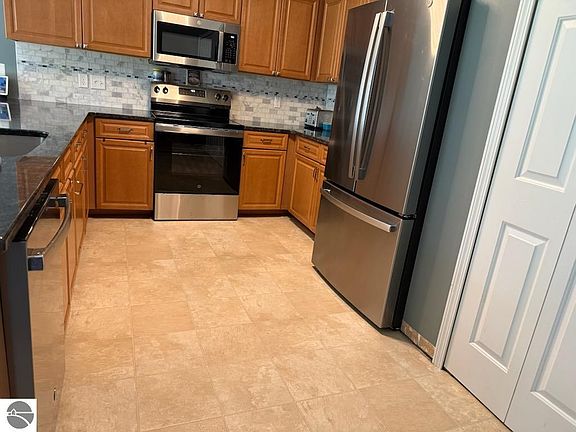 3rd image of 1639 Chippewa Way