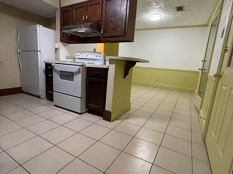 964 Chippendale Ln #1 — Photo 6