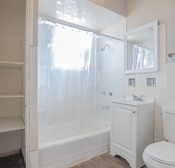 4851 Indianapolis Blvd #8 — Photo 3