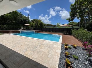 10475 SW 72nd Ave, Pinecrest, FL 33156