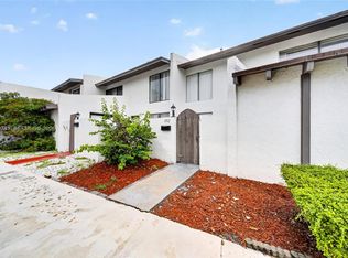 6912 SW 110th Ave, Miami, FL 33173